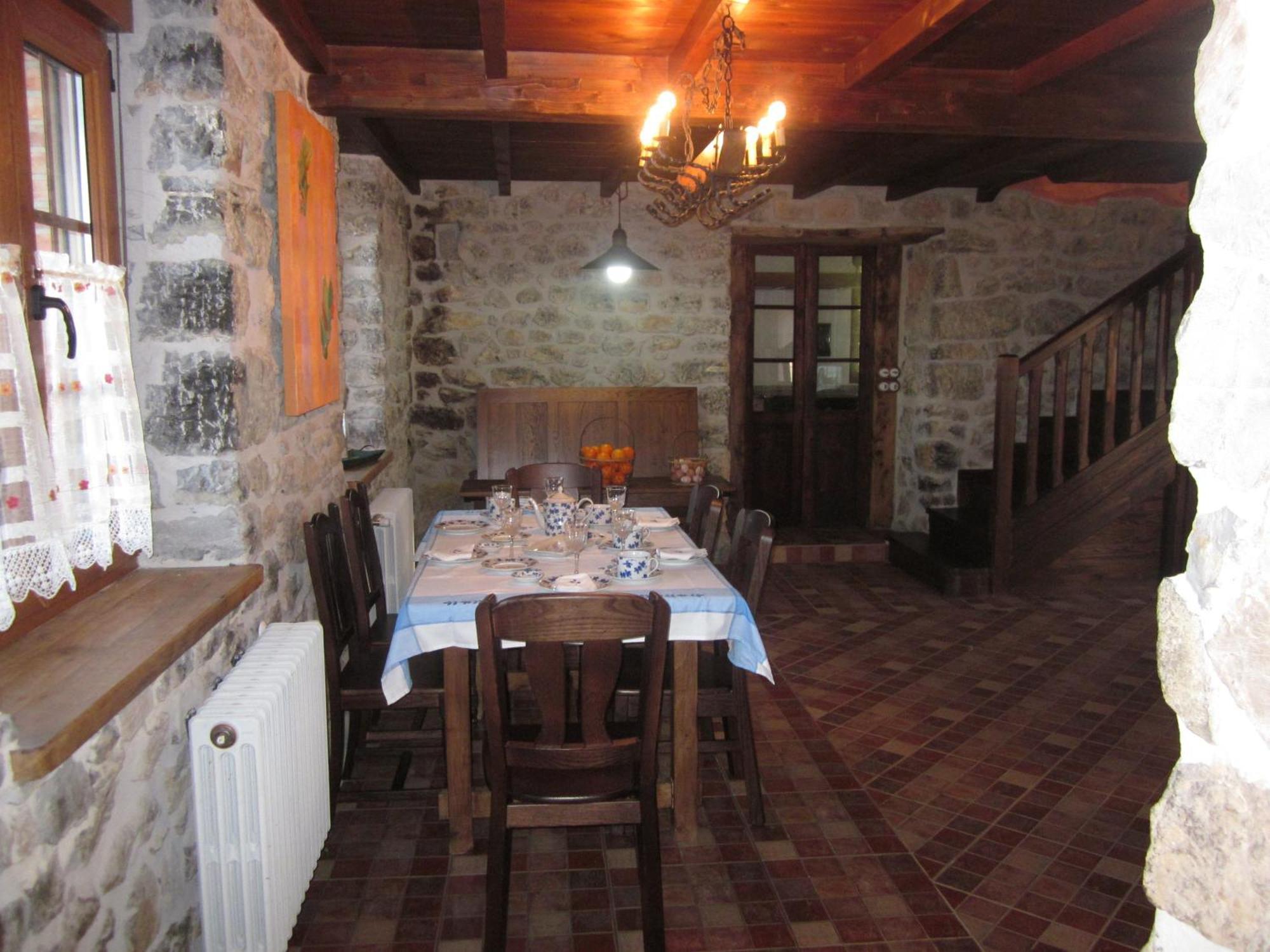 Hostal El Conventu Del Asturcon Lago  Exterior foto